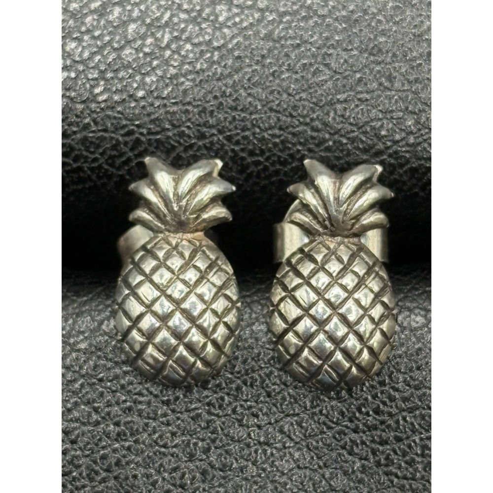 EUC Sterling Silver Dainty Pineapple Stud Earrings G9